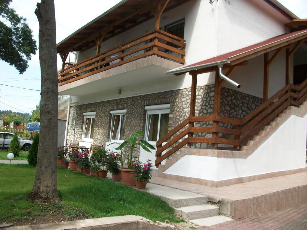 Eden Ii. Hotel Miskolc Exterior photo